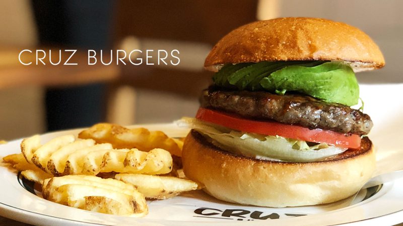 CRUZ BURGERSで食べたアボカドバーガー
