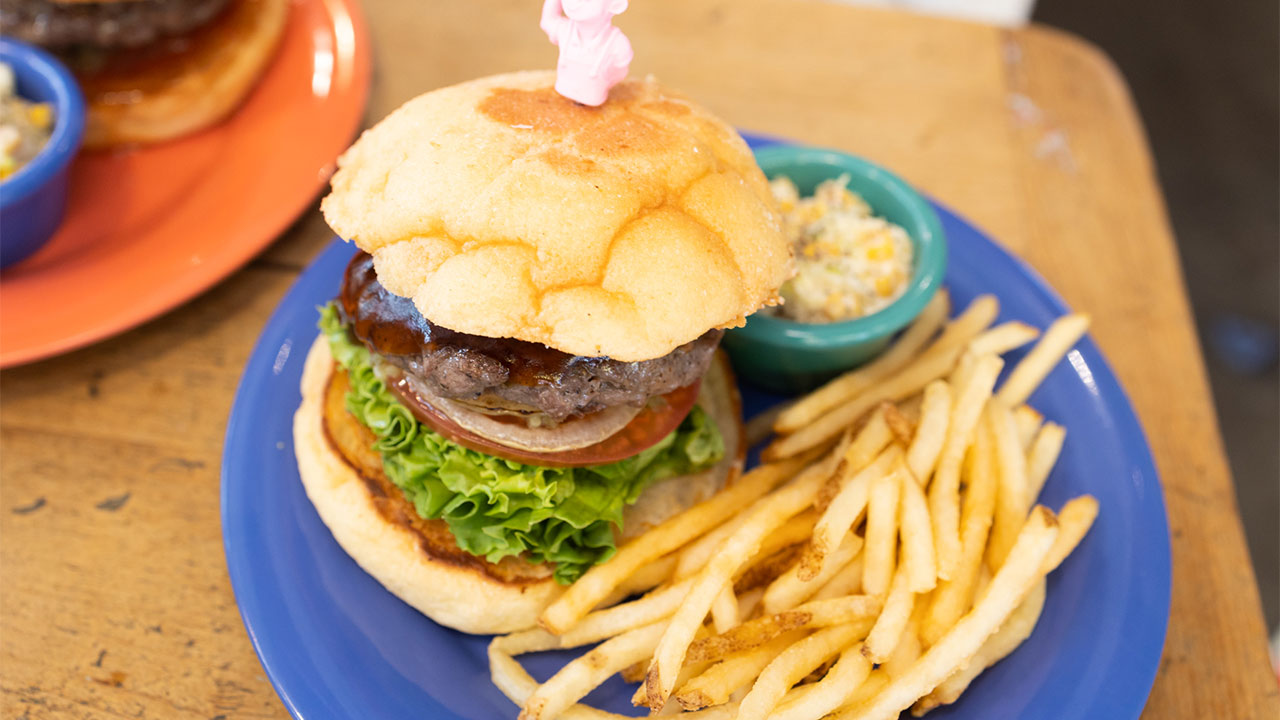 Burger Factoryで食べたメロンパンテリヤキパインバーガー