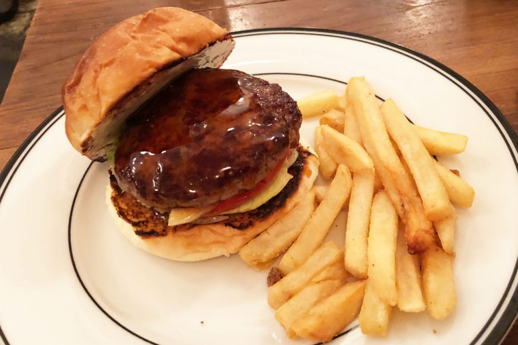Burger Mania恵比寿店のてりやきバーガー