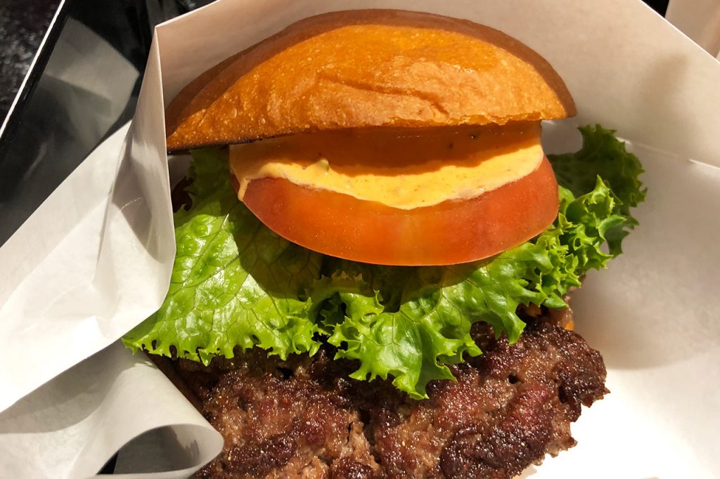 HENRY'S BURGER秋葉原店のAコンボ